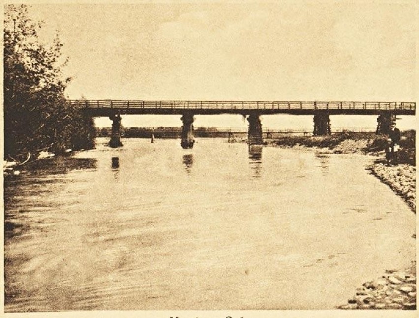 Most kolejowy pierwszy w Kętach nad Sołą (fotografia z 1918...