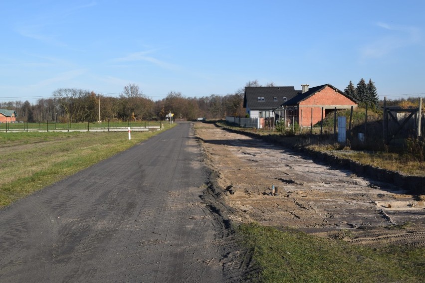 Rozpoczęła się przebudowa gminnej drogi w miejscowości Kłady...