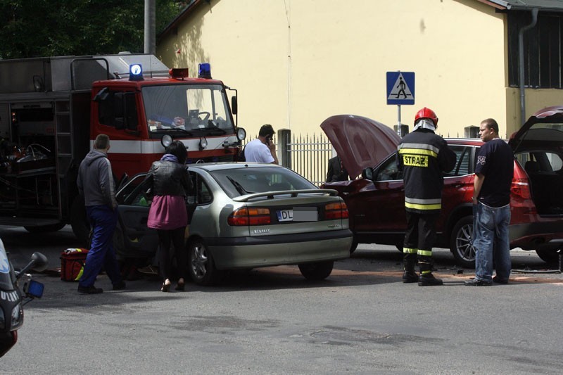 Legnica: Wypadek na Hutników (ZDJĘCIA)