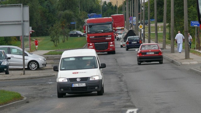 Jak długo jeszcze samochody ciężarowe będą przejeżdżały przez centrum Bełchatowa?