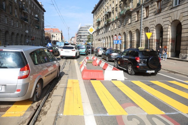 Remont torowiska przy ul. Świdnickiej ruszył 24 września.