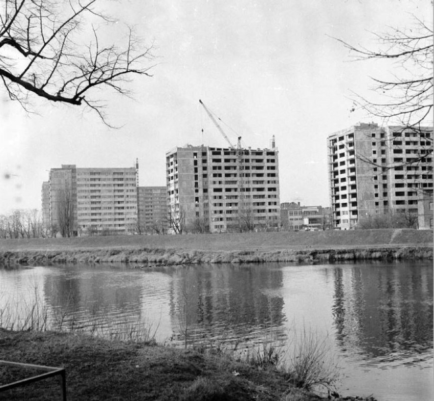 Budowa bloków przy ul. Spychalskiego i Łąkowej w latach 70.