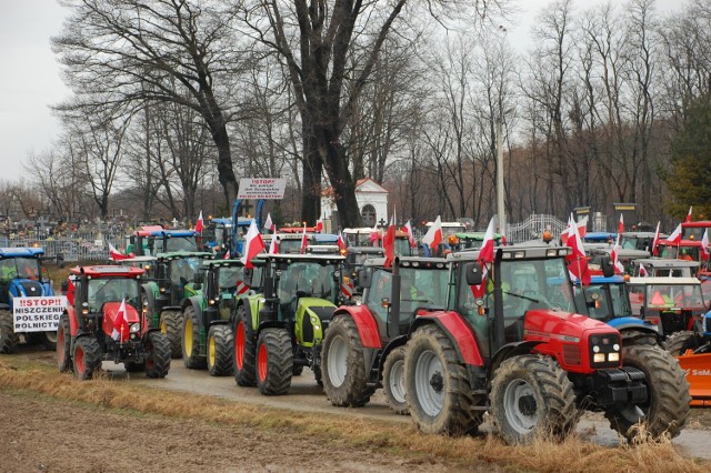Protestujący rolnicy, podobnie jak 9 lutego, zbiorą się na parkingu przy cmentarzu w Trzcinicy, skąd wyruszą do Jasła