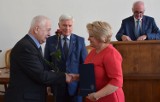 Prezydent Krosna nagrodził nauczycieli i dyrektorów szkół podczas uroczystego spotkania w urzędzie miasta [ZDJĘCIA]