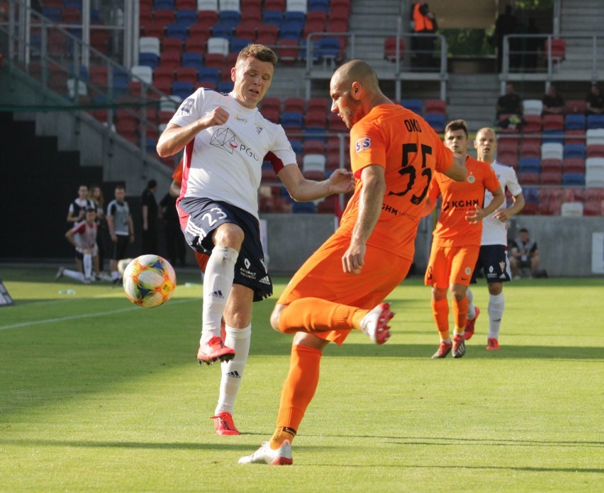 Górnik Zabrze - Zagłębie Lubin 1:0: Górnik wygrał i na boisku, i na trybunach [ZDJĘCIA]