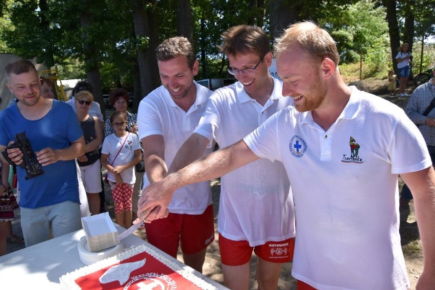 Ratownicy wodni świętowali na Nowej Plaży w Trzciance. Zobacz, co się działo! 