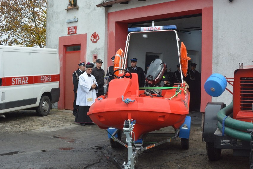 Strażacy z Szembruka mają nową łódź [wideo, zdjęcia]