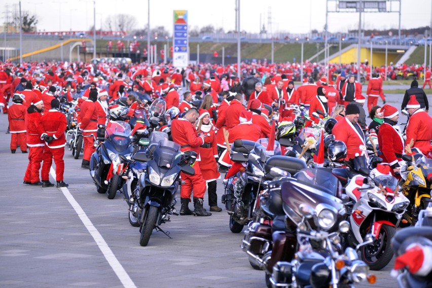 Mikołaje na Motocyklach - przejazd ulicami Trójmiasta