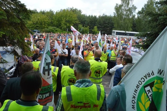 W poprzednich latach pracownicy spółek PGE protestowali żądając podwyżek. Teraz od pracodawcy otrzymali gwarancję zatrudnienia