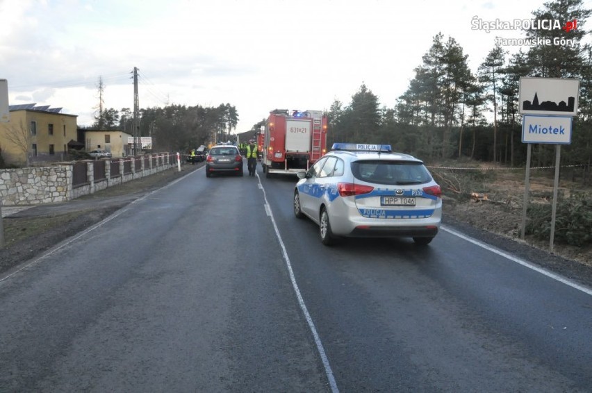 Śmiertelny wypadek pomiędzy Tarnowskimi Górami i Kaletami [ZDJĘCIA]