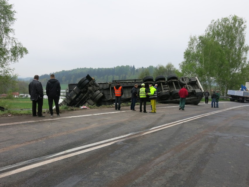 Śmiertelny wypadek w Barcinku. 21-letnia kobieta nie żyje.