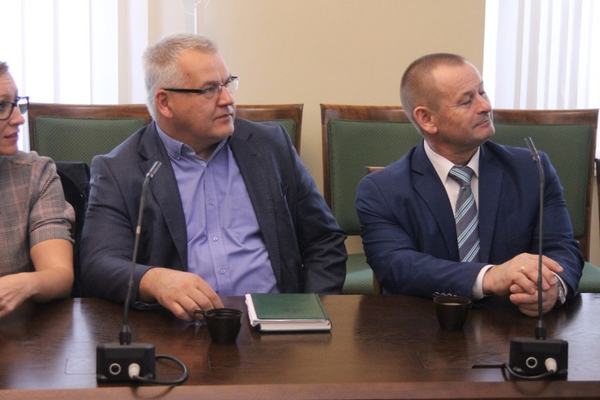 Projekt e-usług za ponad 2,6 mln zł w samorządach powiatu krotoszyńskiego [ZDJĘCIA]