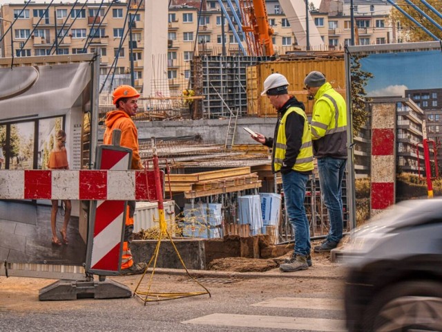 Na ul. Królowej Jadwigi w Bydgoszczy doszło w czwartek 20 października do poważnej awarii wodociągowej