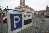 Parking na rynku w Lesznie: Kupcy chcą miejsc dla klientów