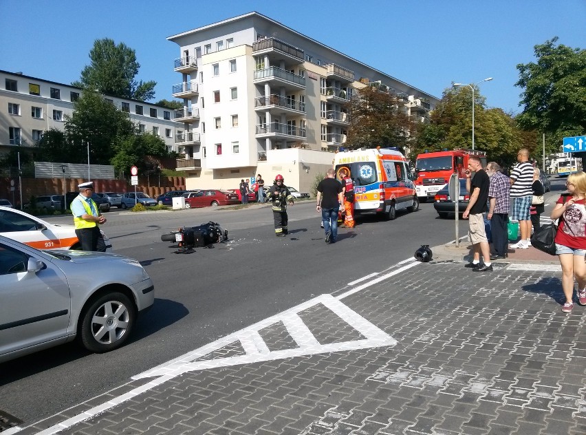 Wypadek motocyklisty w Gdyni, na ul. Redłowskiej