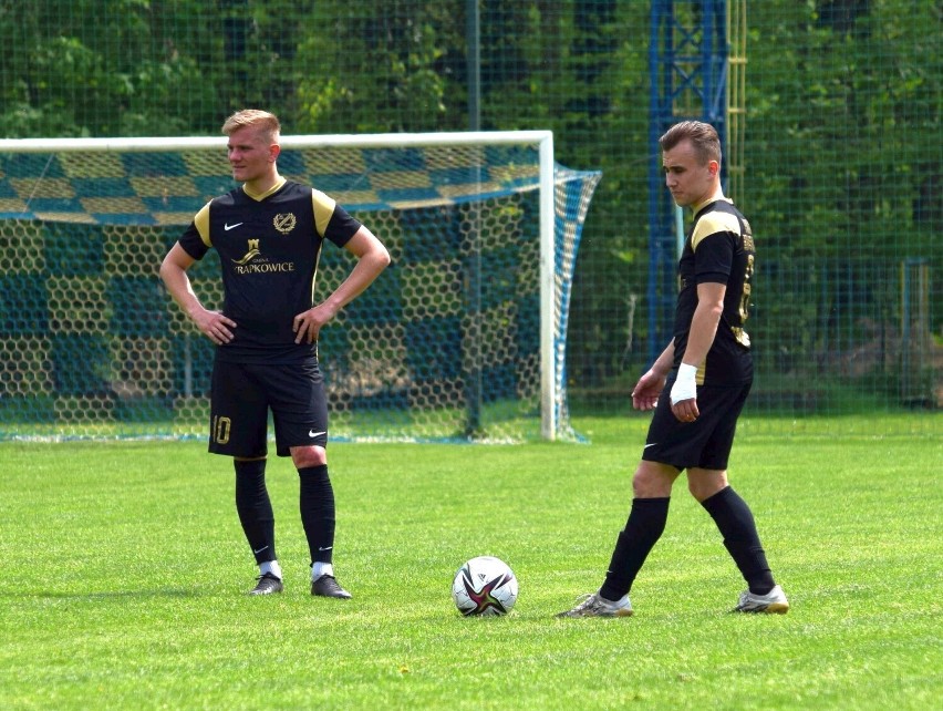 Bramki: 1:0 Sobota - 4., 2:0 Kurpierz - 7., 3:0 Winston -...