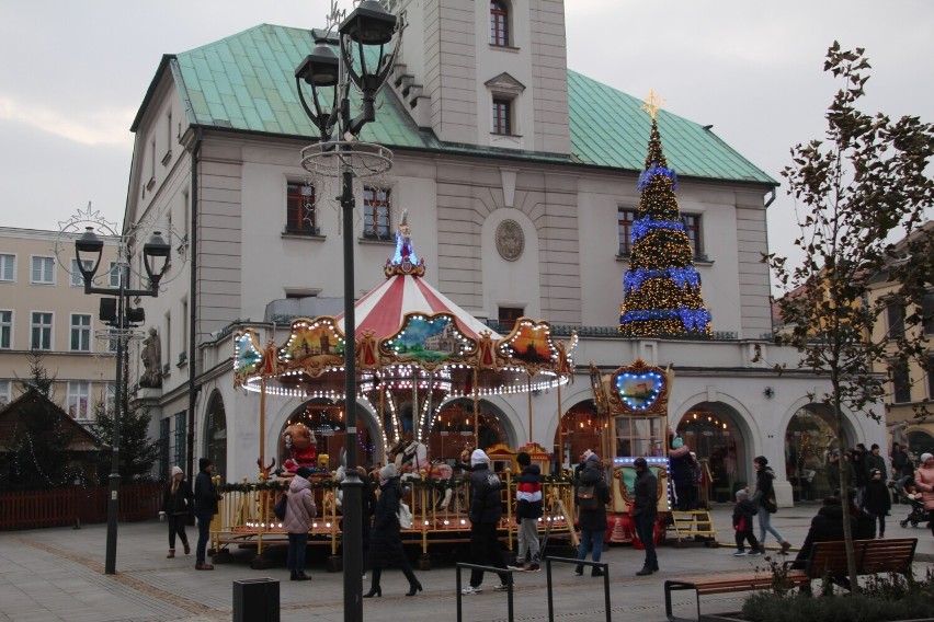 Jarmark Bożonarodzeniowy w Gliwicach - Rynek wypełnił się...