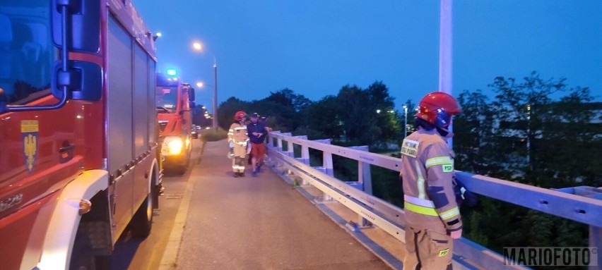 14-latka skoczyła z wiaduktu na torowisko w Opolu. Z poważnymi obrażeniami ciała trafiła do szpitala