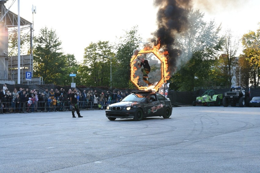 Sceny jak z hollywoodzkiego filmu akcji! Monster Truck Show w Kielcach