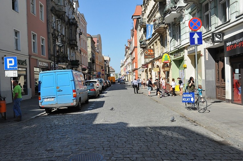 Poznań: Ulica Wrocławska stała się deptakiem [ZDJĘCIA]