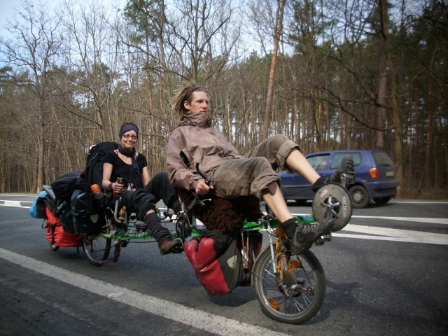 Na zdjęciu poziomy tandem! Konstrukcja bardzo rzadko spotykana...  W zgranym duecie można zajechać na kraj świata!