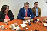 Szczepański zakończy kampanię drożdżówkami, ale nie w Lesznie