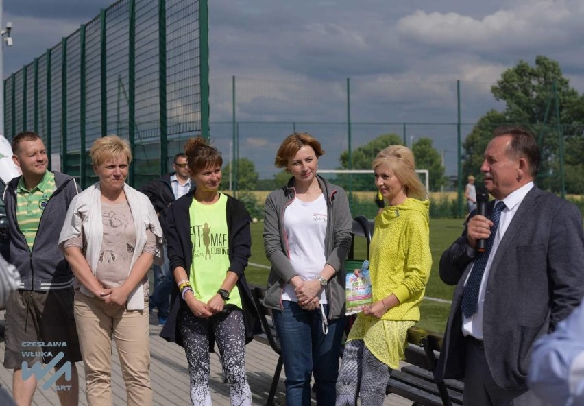 Lubliniec: Piknik na Orliku przy Kochcickiej. Otwarto sezon letni. Było na sportowo i coś dla młodych mam [ZDJĘCIA]