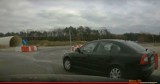 Wymuszenie na rondzie tymczasowym na budowanej trasie S5 pod Bydgoszczą [wideo]