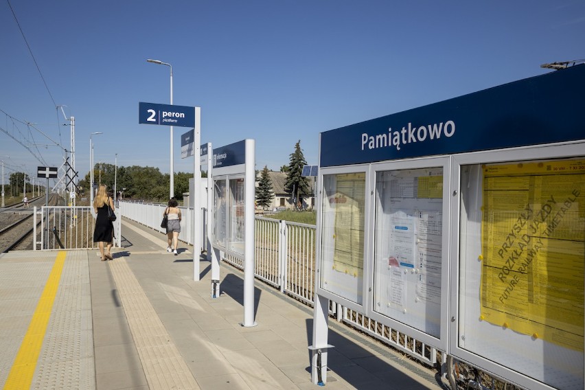 Trwa remont linii kolejowej Poznań - Szczecin. Jak zmieniają się nasze stacje, perony, obiekty? [ZDJĘCIA]