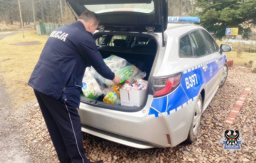 Wałbrzyscy policjanci zorganizowali zbiórkę darów dla...