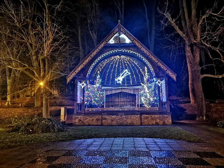 Szczawno-Zdrój: Świąteczna iluminacja parku zdrojowego (ZDJĘCIA CZYTELNIKA)