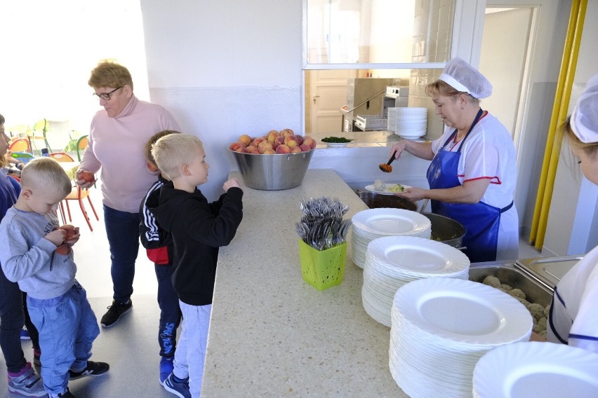 SP nr 24 z ul. Ogrodowej w październiku świętuje 60-lecie....