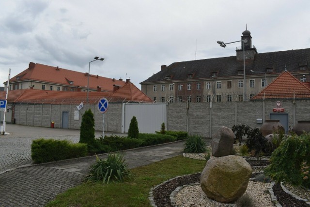 W przeszłości planowana była potężna rozbudowa zakładu karnego w Wałowicach pod Gubinem.