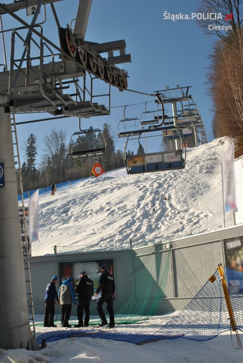 Wisła: Wypadek na wyciągu narciarskim Soszów. Dwóch mężczyzn spadło z kanapy. Są ciężko ranni