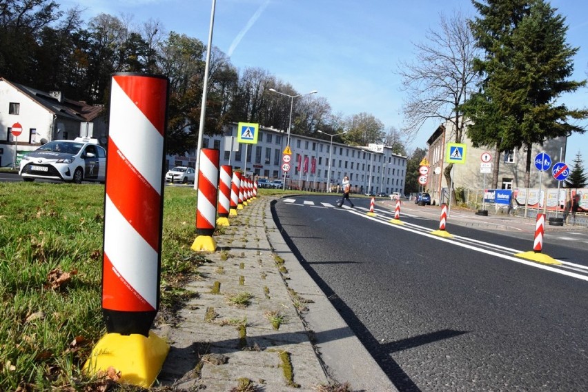 Pierwsze takie przejście dla pieszych w Bielsku-Białej. Tu naprawdę trzeba zwolnić [ZDJĘCIA]. 