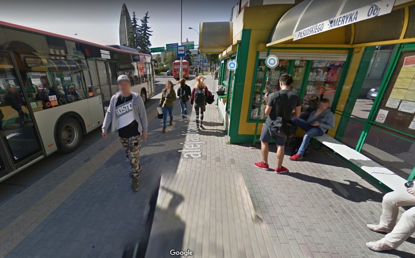 Moda na ulicach Rzeszowa. Takie stylizacje mieszkańców Rzeszowa uchwyciły kamery Google Street View. Zobacz zdjęcia