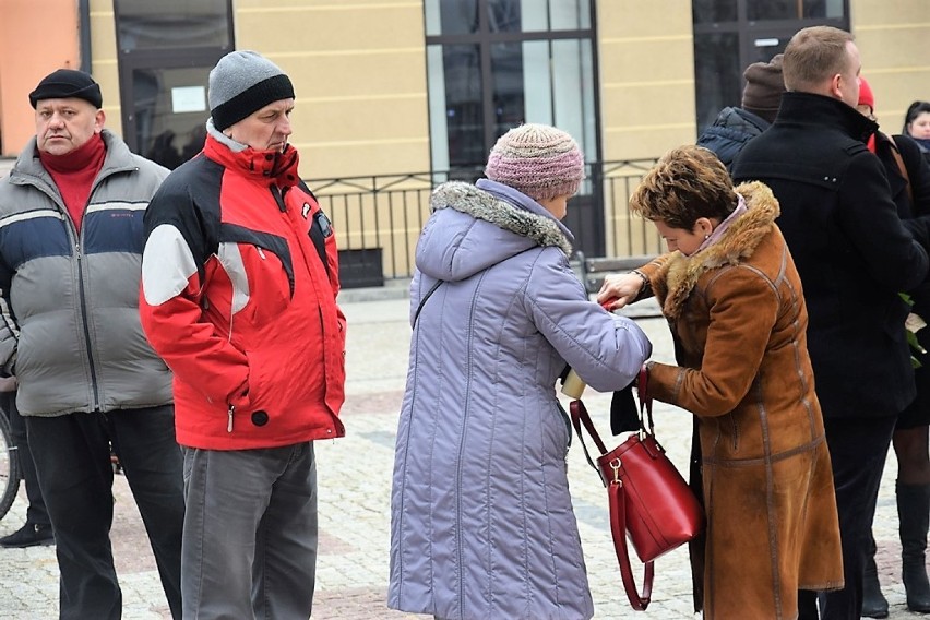 Łęczycanie pożegnali Pawła Adamowicza [ZDJĘCIA]