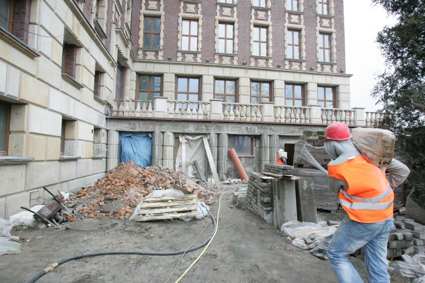 Tak przebiega obecnie remont Pałacu Kultury Zagłębia