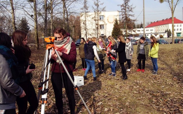 Młodzi ludzie przyjechali do grubnieńskiej szkoły, aby sprawdzić, jak będzie wyglądała edukacja w wybranym kierunku