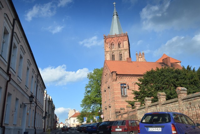 Koncert muzyki religijnej, organowe, a także uroczystości odpustowe i spacerek szlakiem Sanktuarium Maryjnego - ten tydzień stoi pod znakiem wiary.
W wyjątkowy klimat duchowości wprowadzić będzie można się już w czwartek. W farze zaplanowano koncert „Musica Sacra” w wykonaniu chóru „Collegium Cantorum” pod dyrekcją Michała Rajewskiego (godz. 20). 
W piątek, o godz. 19, w farze,  odbędzie się koncert w ramach  XV Chełmińskich Wieczorów Organowych. Wystąpi Warszawski Duet Akordeonowy: Piotr Kopietz (akordeon, akordina), Jacek Małachowski (akordeon) i Michał Białko (organy).