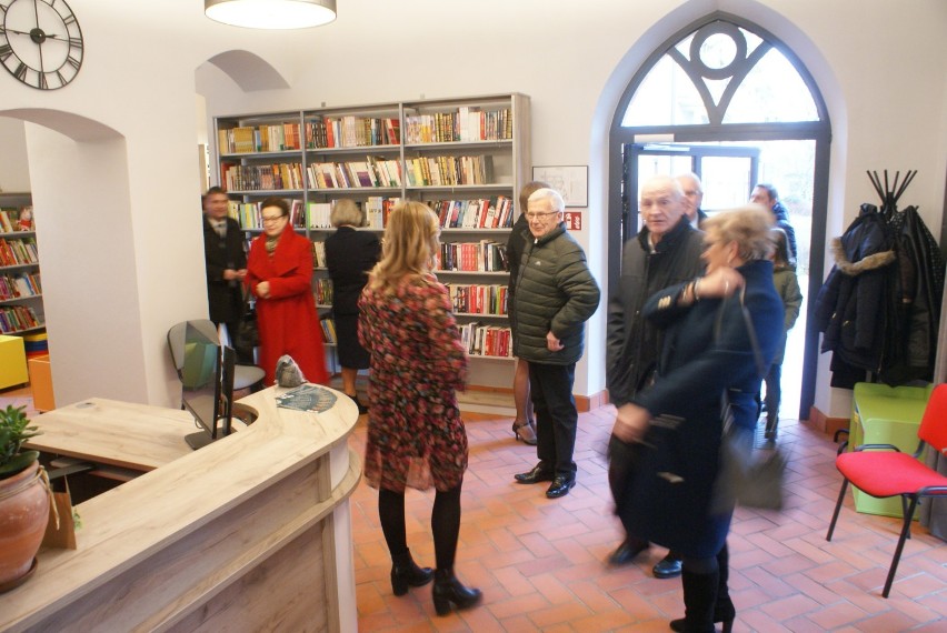 Biblioteka w Opatówku ma wyjątkową siedzibę. Zabytkowa...