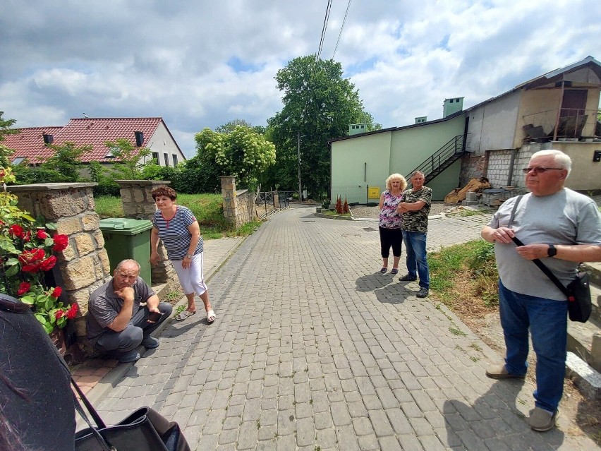 Władze Sandomierza zaczynają przebudowę ulicy Okrzei. Czy mieszkańcy ocalą swoje domy? 