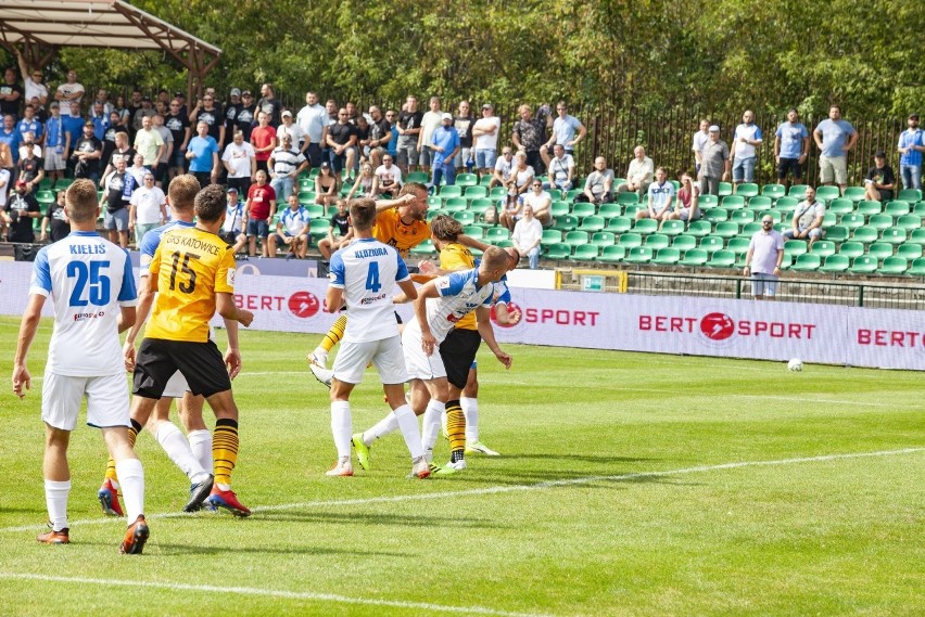 Hutnik Kraków. Na inaugurację rozgrywek II ligi beniaminek pokonał GKS Katowice. Udany powrót po 18 latach [ZDJĘCIA]