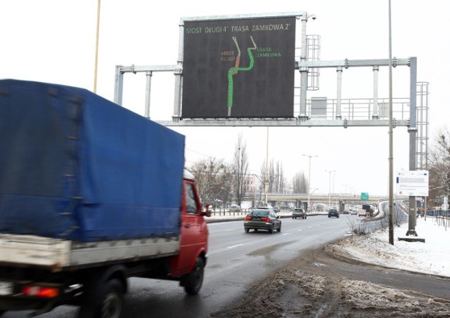 Miały pokazywać, gdzie są korki w Szczecinie. Kierowcy narzekają, że są nieczytelne