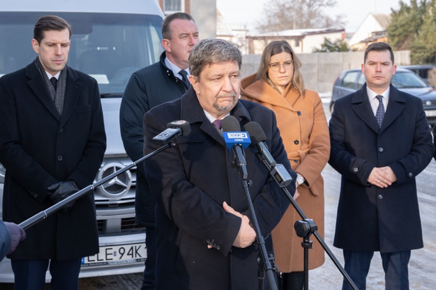 Poddębice-Łęczyca. Jedna z dwóch nowych linii autobusowych uruchomionych w Łódzkiem przez samorząd województwa ZDJĘCIA