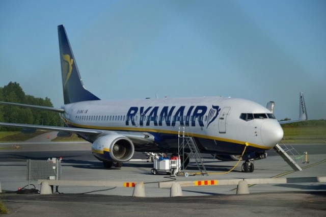 Ryanair 21 marca rozda sto biletów