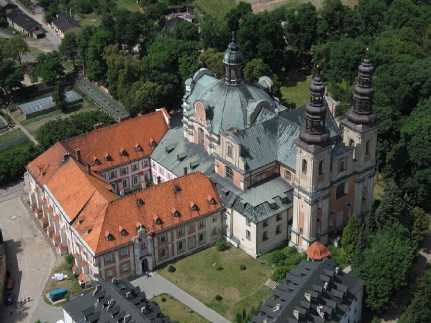 Klasztor w Lądzie doczeka się remontu dachu i elewacji.