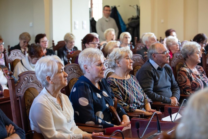 Spotkanie bydgoskich seniorów rozpoczęło się od wykładu dr...