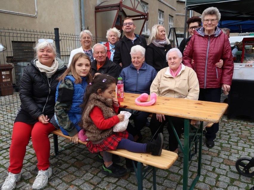 Leszczyńscy seniorzy bawili się na Eko-Pikniku! ZDJĘCIA