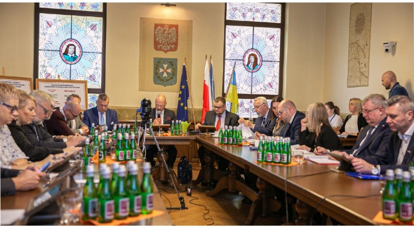 Rada Miasta Wejherowa na sesji w dniu 15.11.2022 roku...